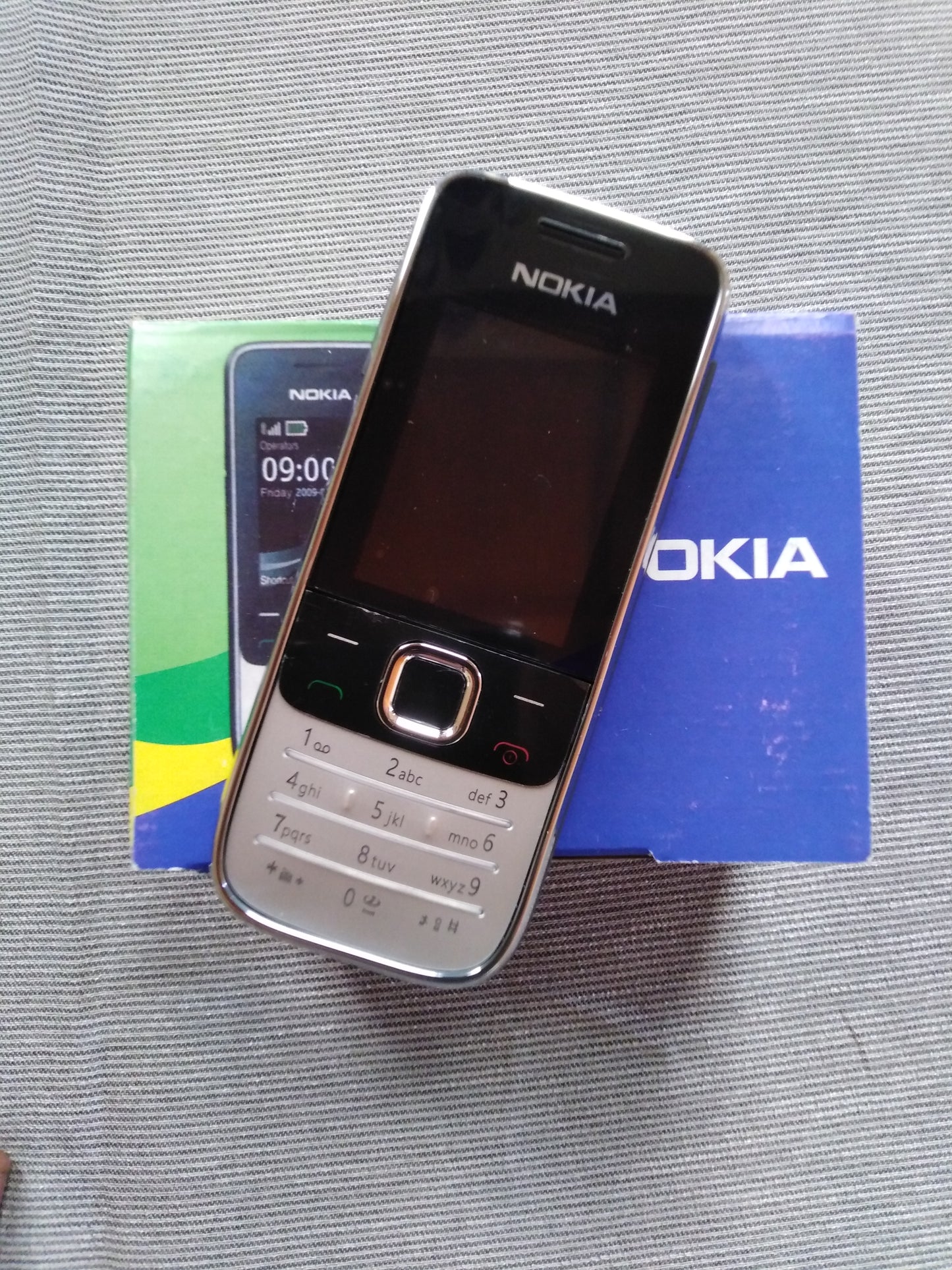 Nokia 2730C Classique-Elégant, Simple et Pratique
