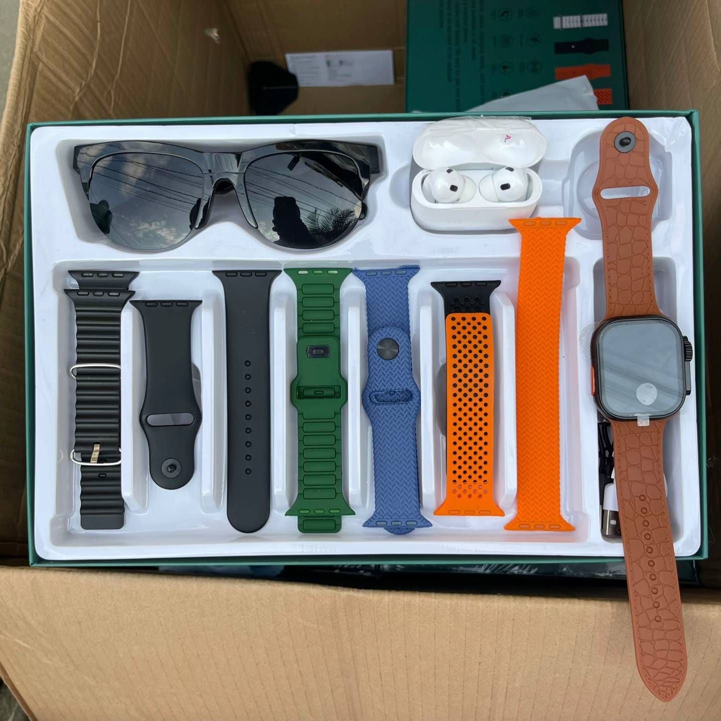 Coffret lunette connectée + montre connectée + écouteurs sans fil + 7 bracelets interchangeables
